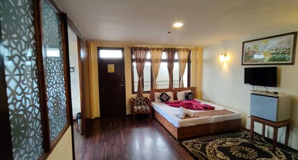 HOTEL UTPALA Room Type - SUPERIOR SUITE VIEW WITH BALCONY