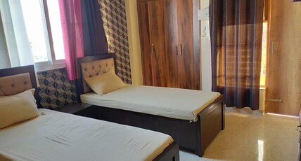 Royal Court Residency Room Type - Deluxe room