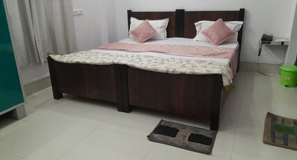 BIRDSTAY (Near TRIVENI SANGAM ARAIL GHAT) Room Type - Deluxe Room BIRDSTAY (Near TRIVENI SANGAM ARAIL GHAT) Room Type - Deluxe Room