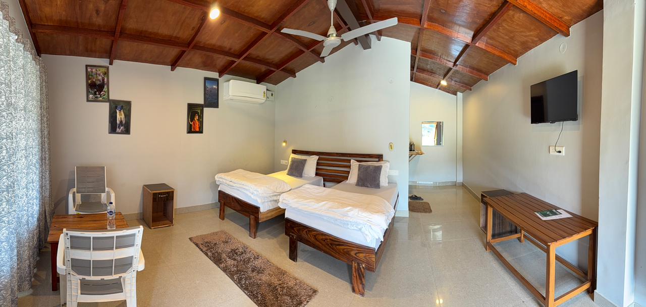Broadbill Jungle Lodge - Tap to explore photos