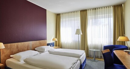 MERCURE SEVERINSHOF KOELN CITY Room Type - Standard Room with twin beds