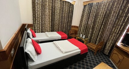 Hotel Khans Plaza Room Type - Deluxe Room