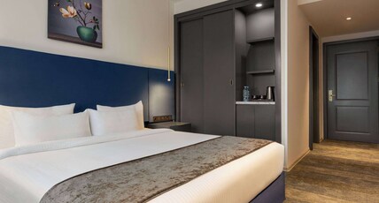 Ramada by Wyndham Tbilisi Old City Room Type - 1 King Bed, Standard Room, Balcony, Smoking Ramada by Wyndham Tbilisi Old City Room Type - 1 King Bed, Standard Room, Balcony, Smoking