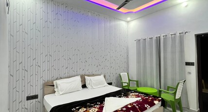 Ananya Hotel & Restaurant Room Type - Deluxe Double Bed Room with Garden View
