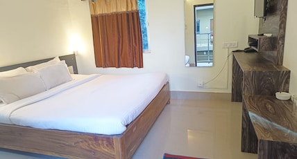 Om Leisure Resort (Chilika) - Satapada Room Type - DELUXE  SUITE