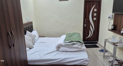 Hill Veiw Room Type - Deluxe Room With View