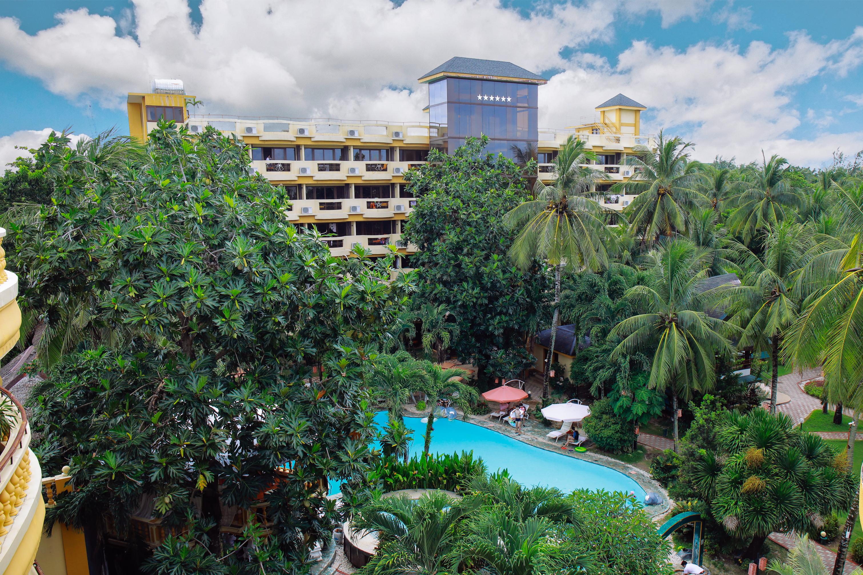 Paradise Garden Hotel and Convention Boracay Powered by ASTON - Tap to explore photos