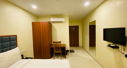 Hotel Bhawani Palace Room Type - Suite Room