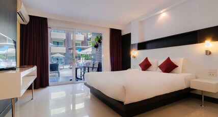 Baron Beach Hotel Room Type - Deluxe Pool Access Baron Beach Hotel Room Type - Deluxe Pool Access