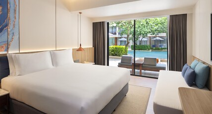 DoubleTree by Hilton Phuket Banthai Resort Room Type - KING PREMIUM ROOM POOLSIDE