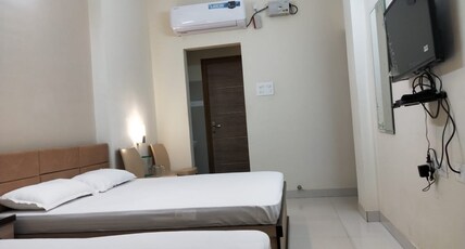 KEDAR GANGA GUEST HOUSE Room Type - DELUXE FOUR BED AC