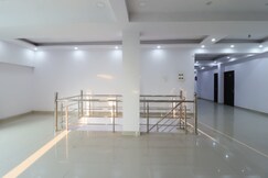 Hotel O Shri Tirupati