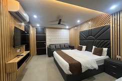 Dehradun Studio 1 By Musafir