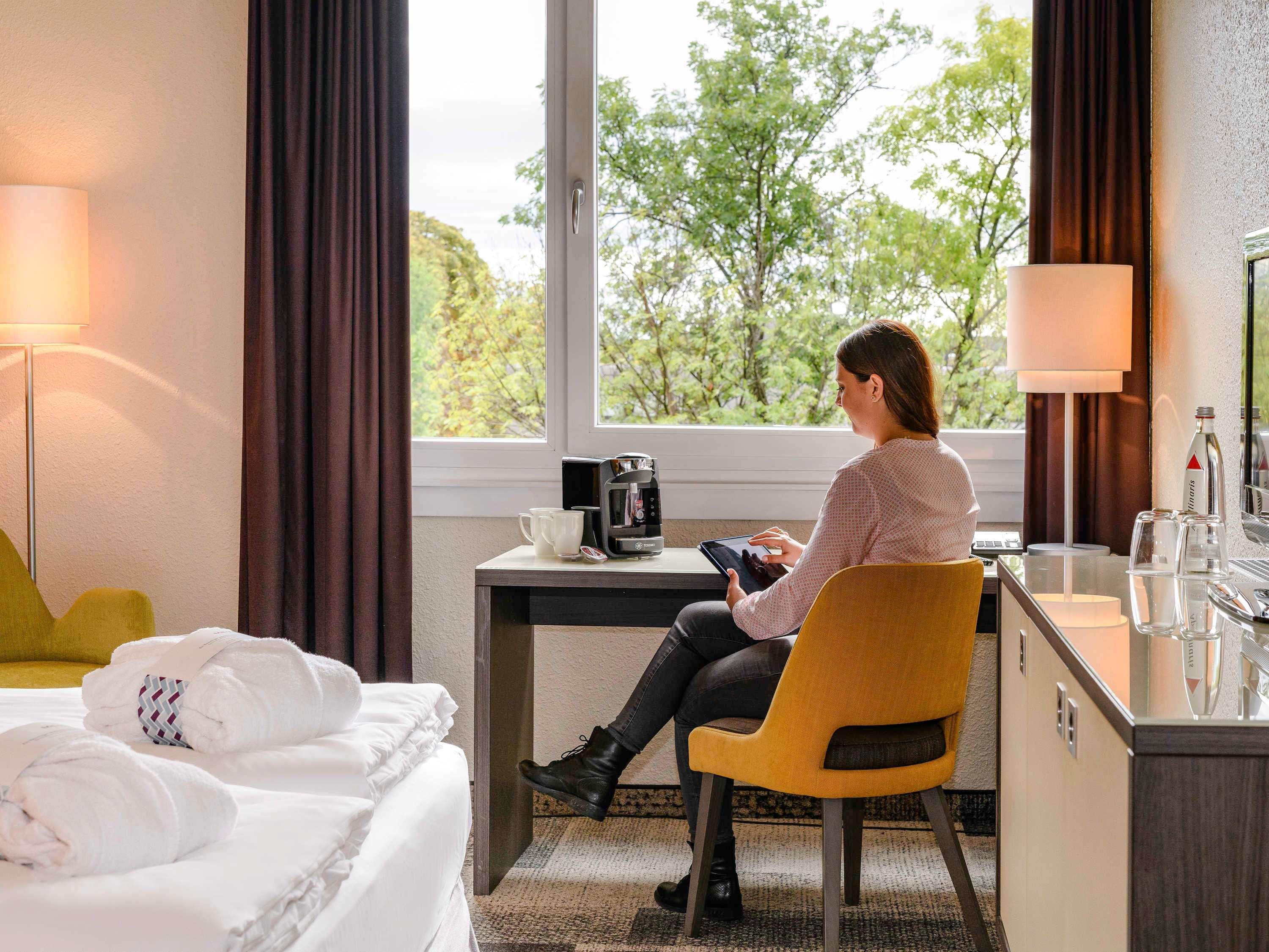 MERCURE HOTEL KOELN- WEST - Tap to explore photos