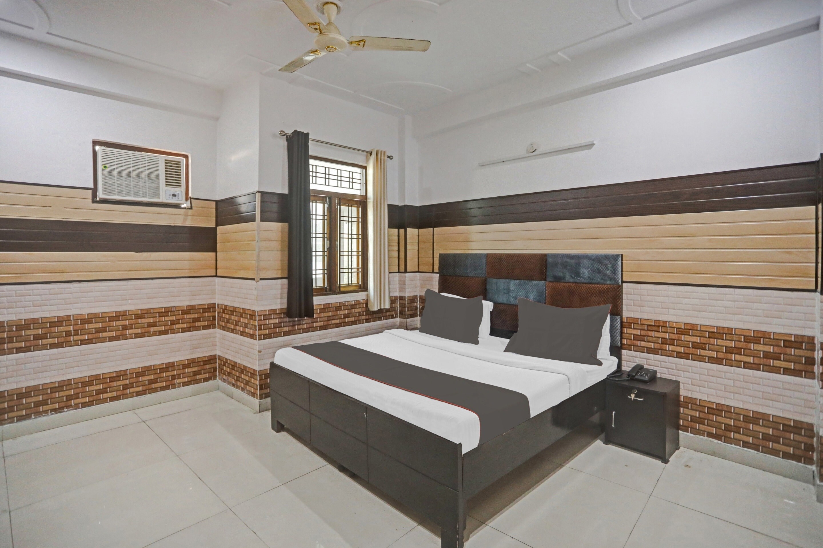 Hotel O Comfort Residency - Tap to explore photos