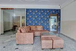 OYO 815814 Noida Hotel