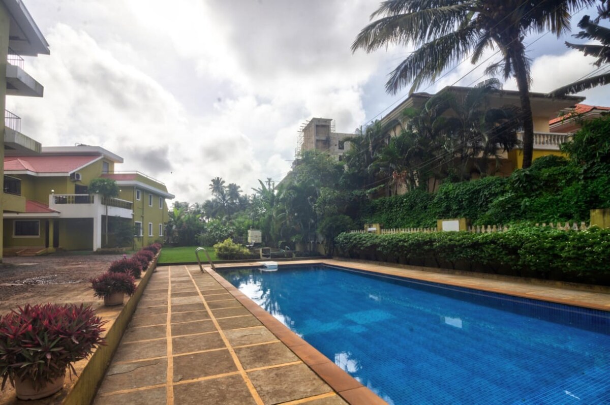 Luxurious Penthouse terrace WIFI Pool Arpora Goa - Tap to explore photos
