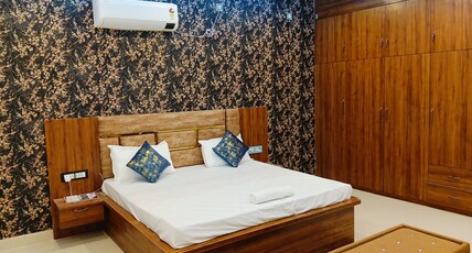 Hotel Dev Krishna Room Type - King Room