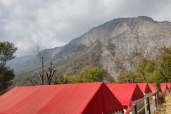 Winterline Camps | In the Woods