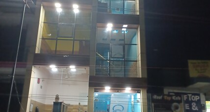 JK Praradise Homestay Room Type - Bedroom 104 AC Room