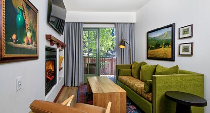 Hotel Los Gatos Room Type - One Bedroom Suite - King
