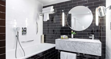 Hilton London Wembley Room Type - JUNIOR ONE BEDROOM SUITE