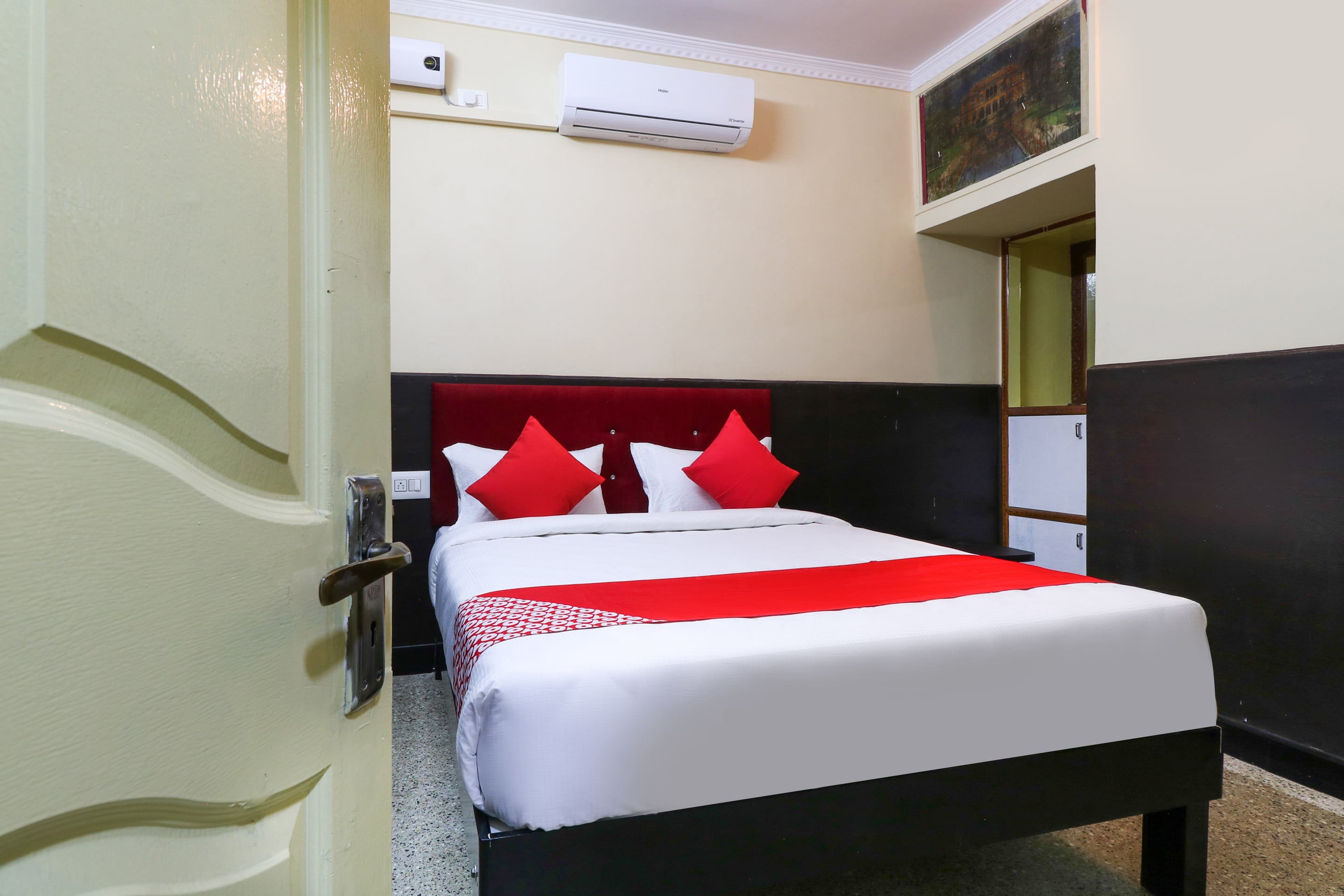 Hotel O Sree Lakshmi Residency - Tap to explore photos