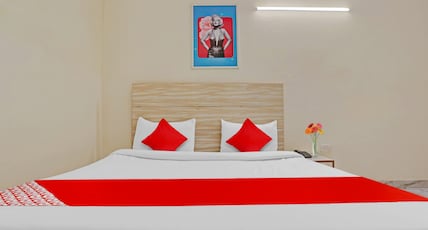 Hotel O OM VILLA RESIDENCY Near Lotus Temple Room Type - Classic Hotel O OM VILLA RESIDENCY Near Lotus Temple Room Type - Classic