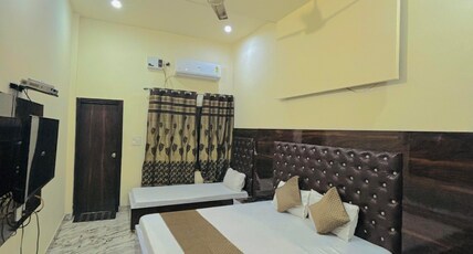 Shiv Shankar Guest House Room Type - Triple Bed Room