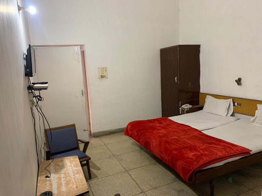 hotel yatri - Tap to explore photos