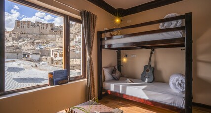 LeHostel Room Type - Single Bed in 4-Bed Mixed Dorm (Balcony)