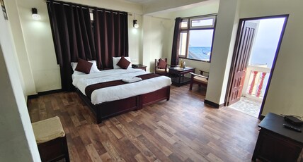 HOTEL HUNGREE RETREAT Room Type - Deluxe View Double Room with balcony