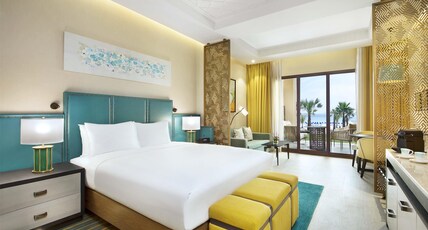 DoubleTree by Hilton Resort  & Spa Marjan Island Room Type - KING BAY CLUB BEACH ACCESS