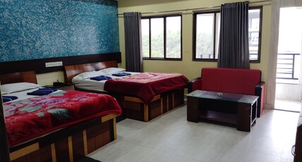 HOTEL CONTINENTAL RESTAURANT & CAFE Room Type - Triple Bed Room