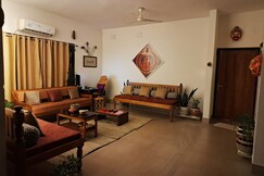 Sublime Homestay Forest View Near XIMB 