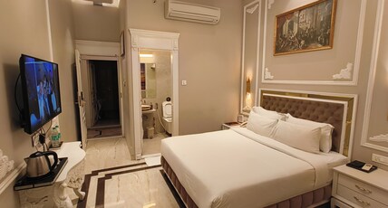 Anant Palace Room Type - Deluxe Room
