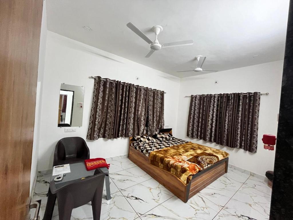 Ranchhod Villa - Tap to explore photos