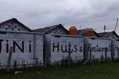 Jini Huts & Restaurant Hampi