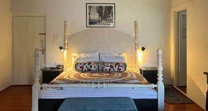Mahatta Home Stay| Rooms & Restaurant Room Type - Suite