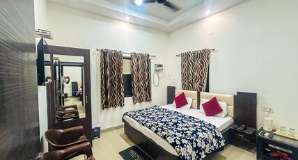 Madhuban Guest House Room Type - Deluxe Double bed AC Room
