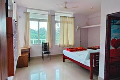 The Paradise view stay- Valparai