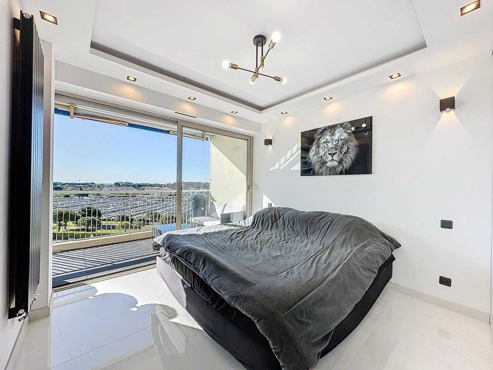 Modern apartment - AC-1BR- 4P - Mandelieu - Tap to explore photos