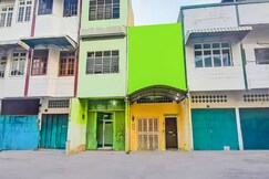 SPOT ON 92236 Kediri Family Homestay
