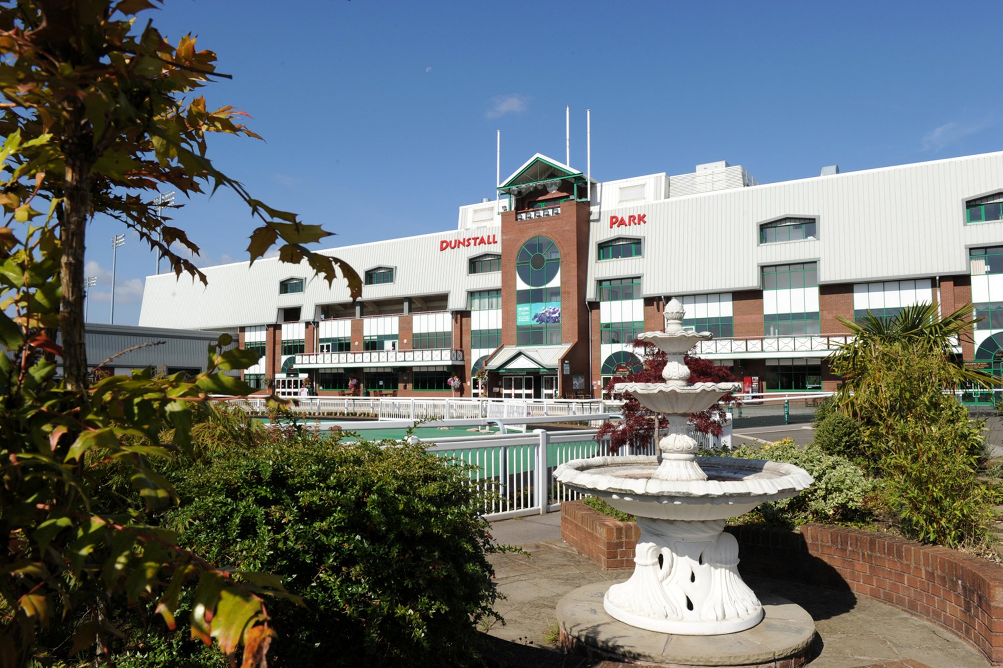 Holiday Inn Wolverhampton - Racecourse - Tap to explore photos