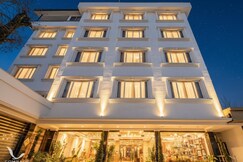 Comrade Inn - Near Jhelum Riverfront