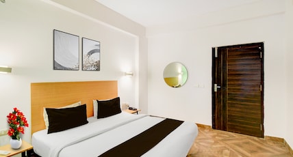 Super Townhouse SR Nagar Metro Station Hyderabad Room Type - Classic Super Townhouse SR Nagar Metro Station Hyderabad Room Type - Classic
