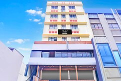 Super Collection O Katraj Near KK Market