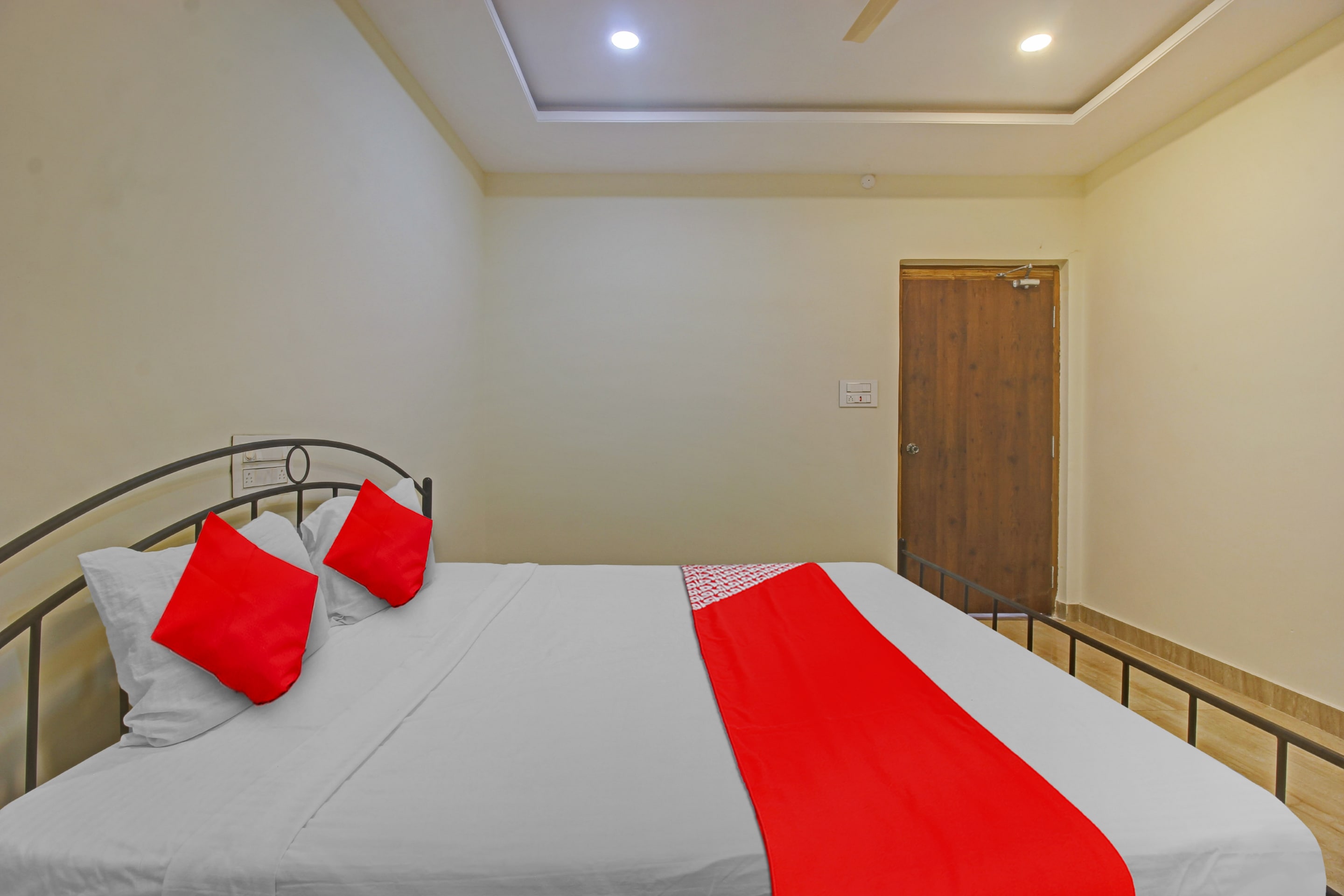 HOTEL VANDANA - Tap to explore photos