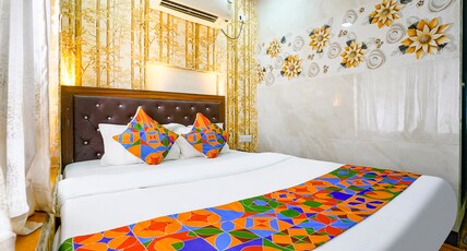 Via The Sunset Avenue Room Type - Deluxe Room