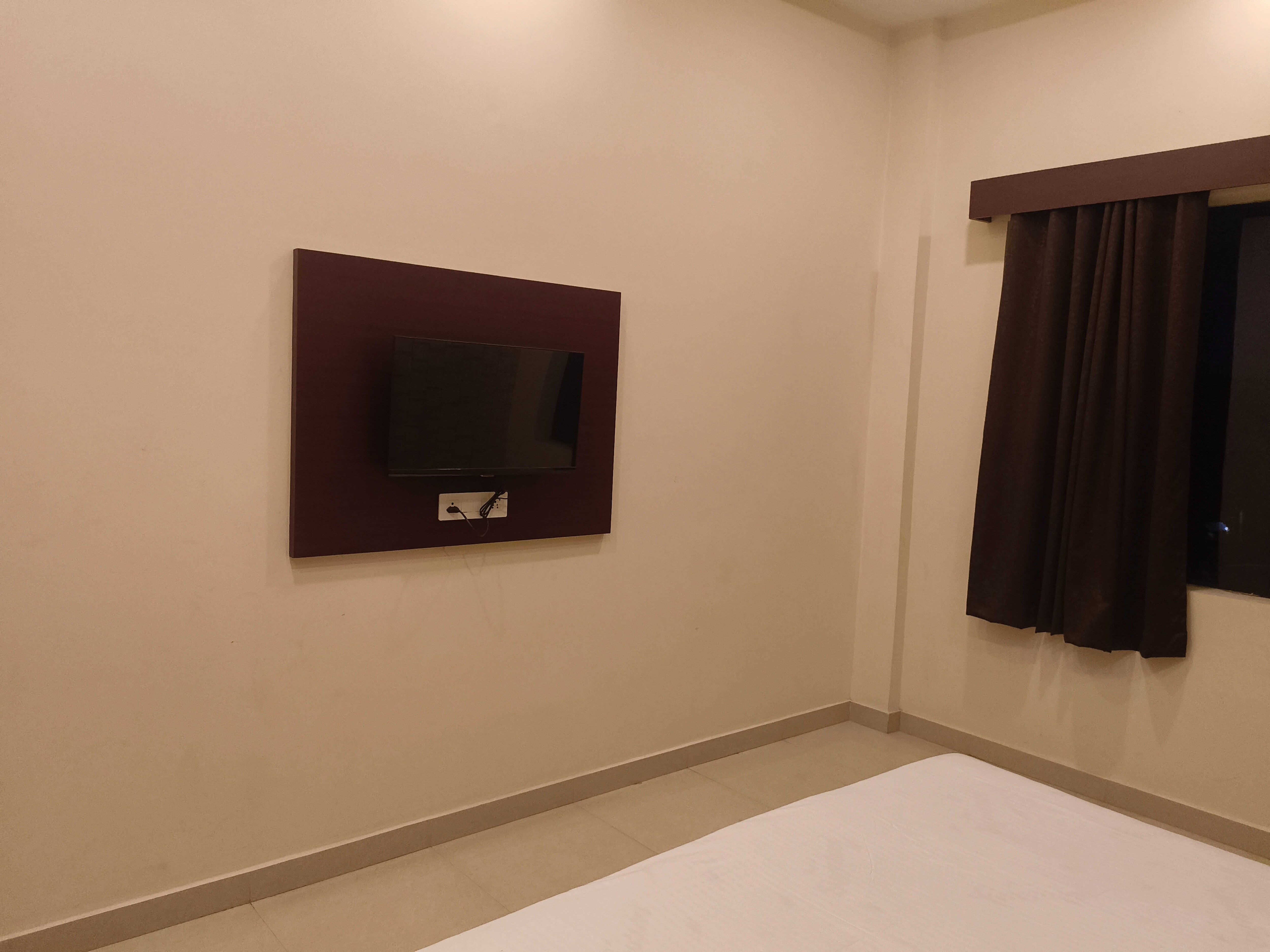 Hotel O by OYO Surya Hotel - Tap to explore photos